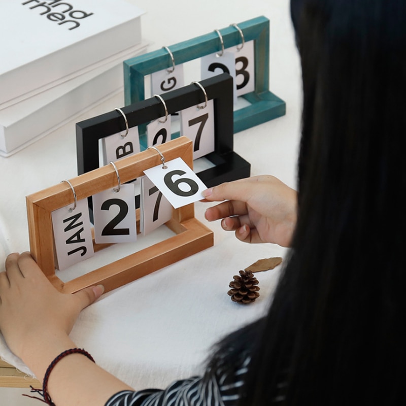 Creative Simple Wooden Ins Flip Calendar Desktop Office Decoration